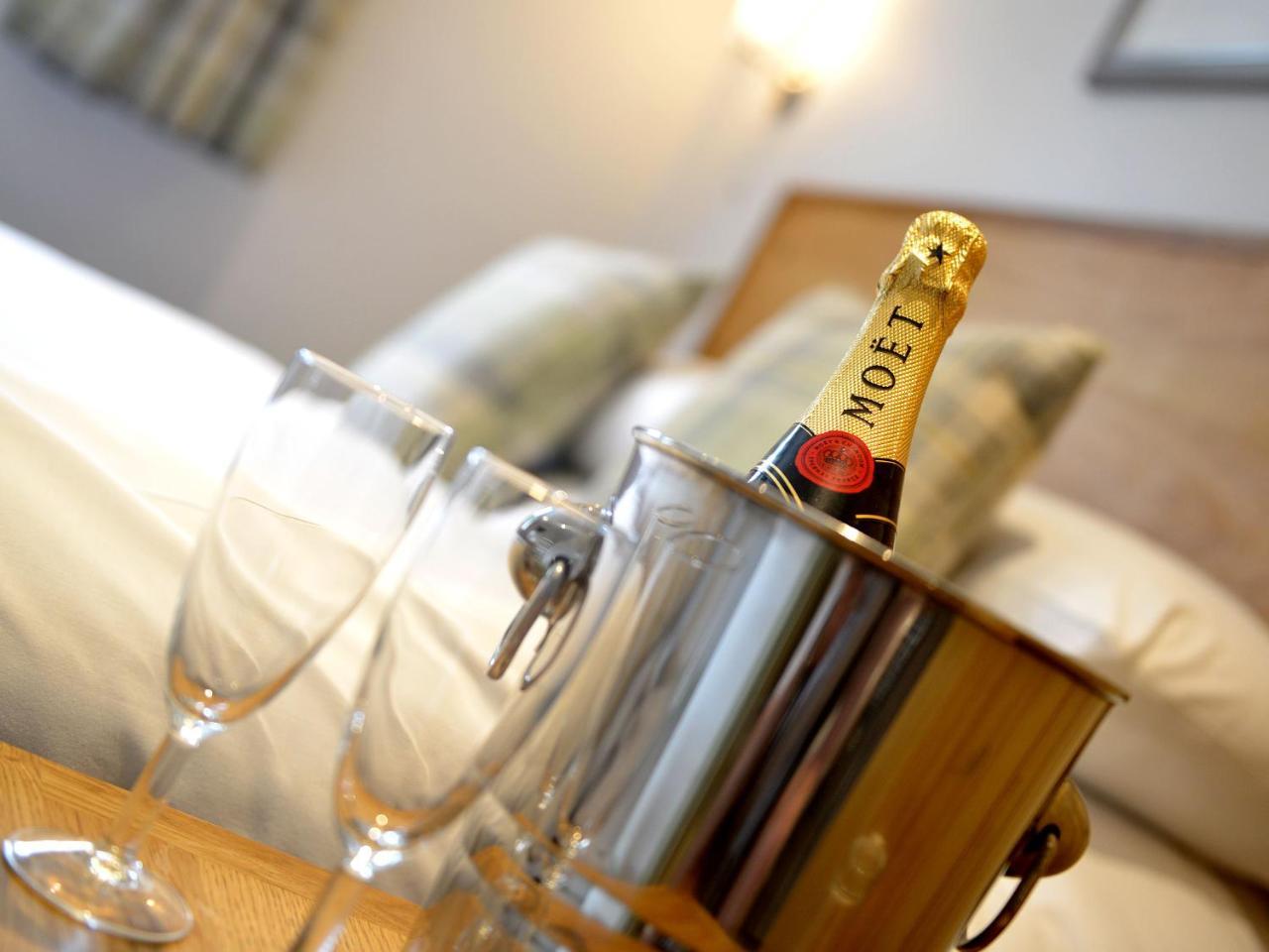 פיקרינג The Cayley Arms Inn מראה חיצוני תמונה