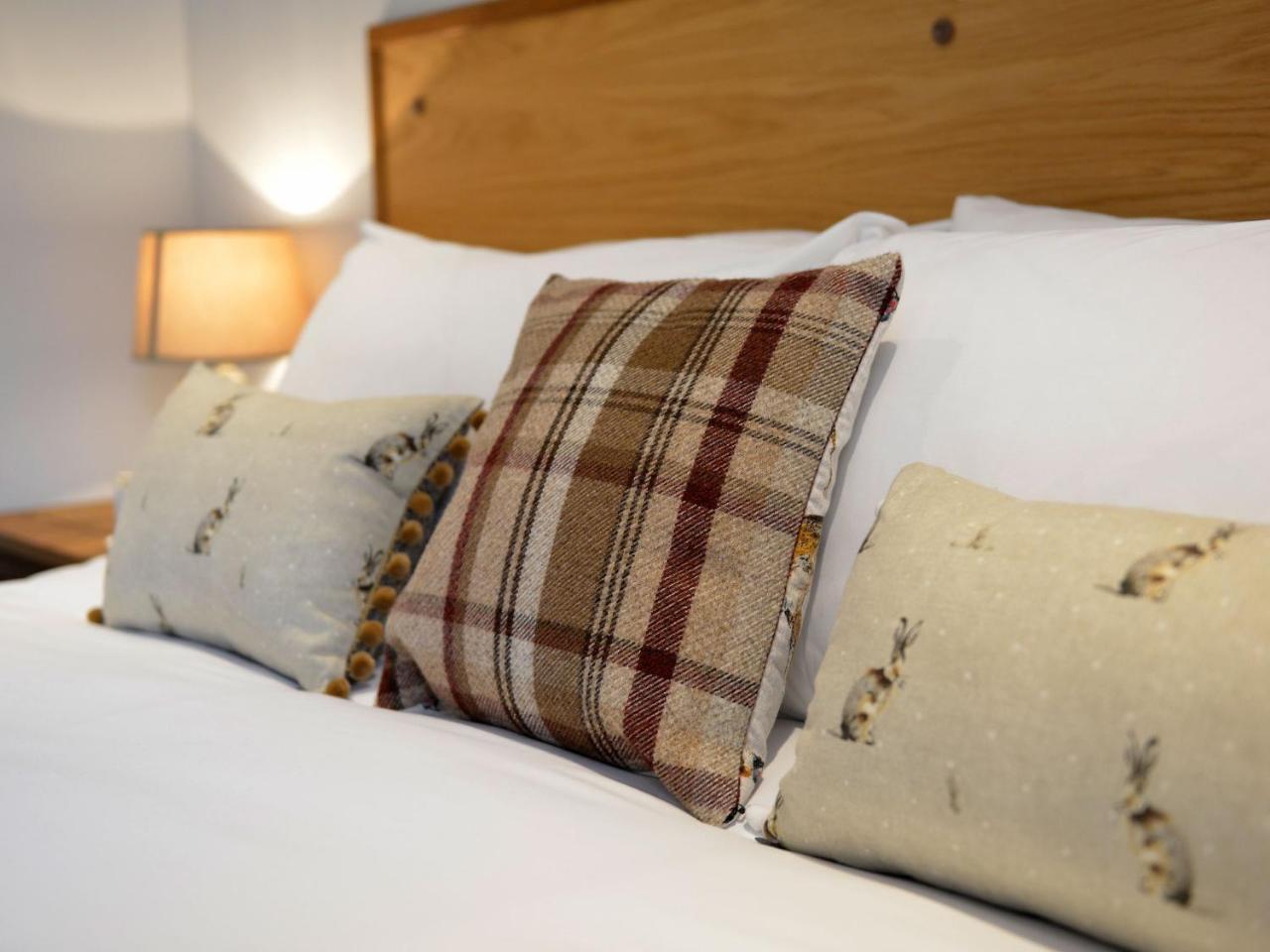 פיקרינג The Cayley Arms Inn מראה חיצוני תמונה
